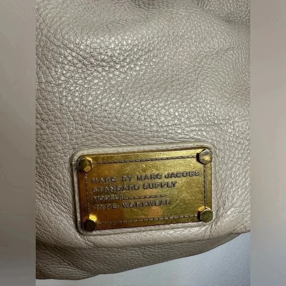 MARC JACOBS LIL UKITA DIRTY MARTINI TAUPE LEATHER CROSSBODY SHOULDER BAG